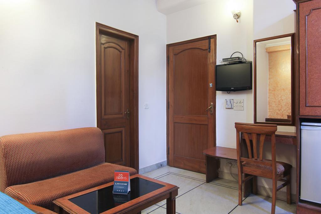 Hotel Rahul Palace New Delhi Bagian luar foto